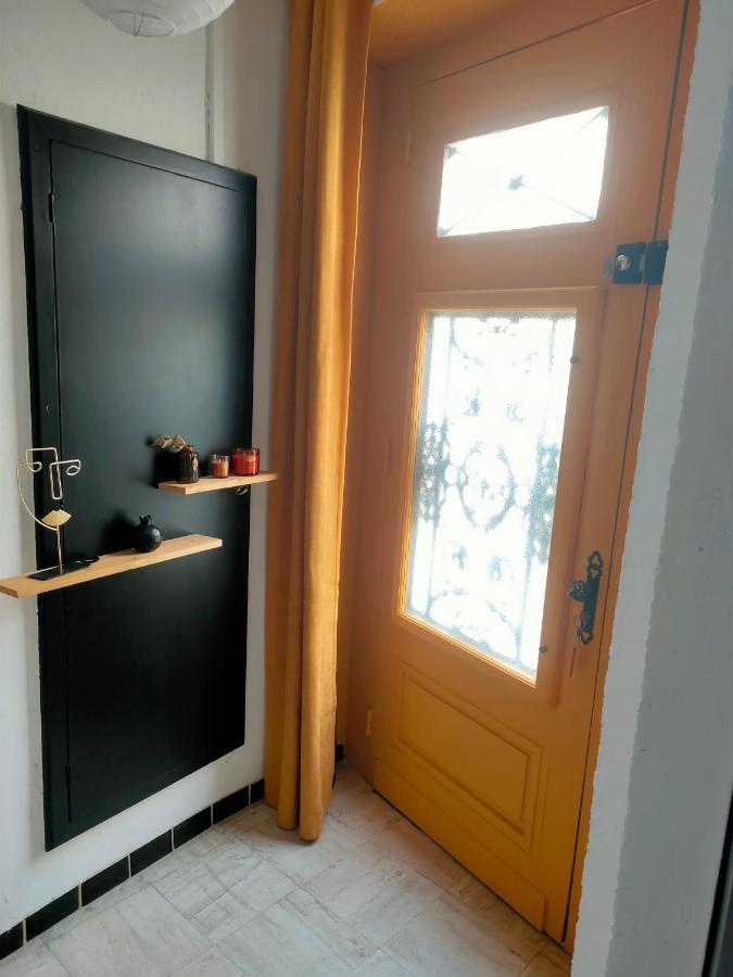 "Les Chacobins" - Appart'Etape Avec Garage Velos La Réole Exterior foto